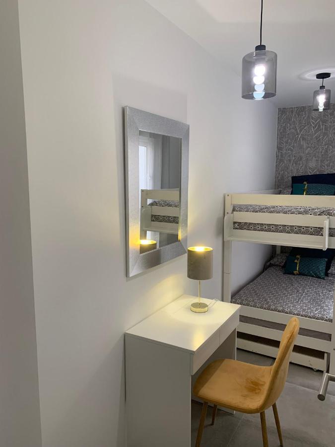 Los Boliches Holidays Suites Fuengirola Ngoại thất bức ảnh