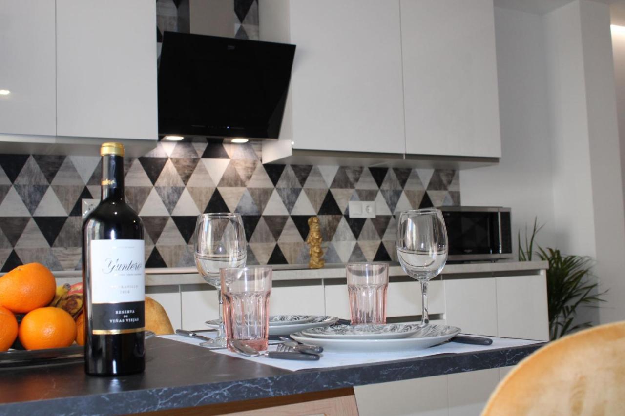 Los Boliches Holidays Suites Fuengirola Ngoại thất bức ảnh
