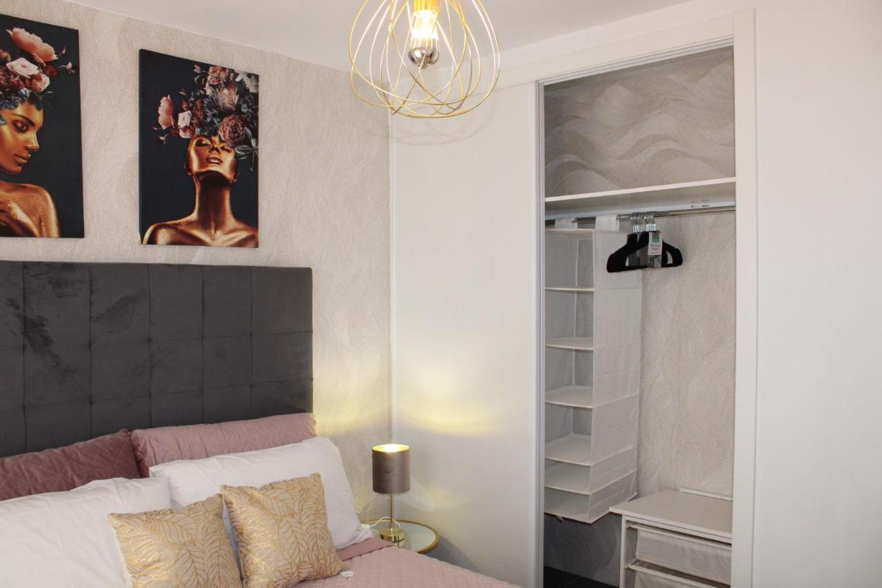 Los Boliches Holidays Suites Fuengirola Ngoại thất bức ảnh