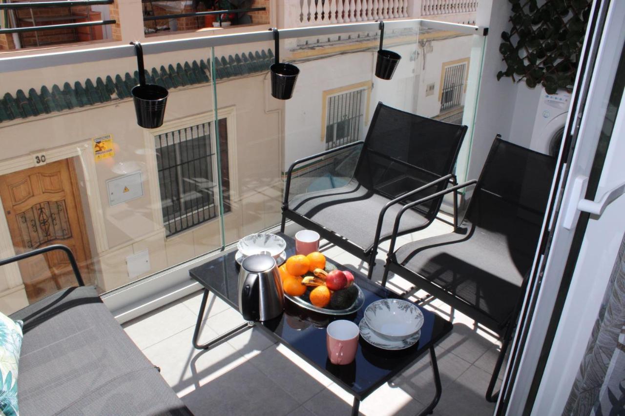 Los Boliches Holidays Suites Fuengirola Ngoại thất bức ảnh